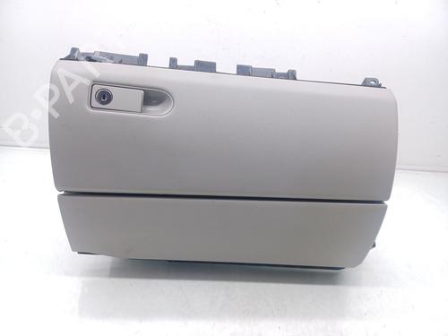 Used Glove box MERCEDES-BENZ CLS (C218) CLS 250 BlueTEC / d 4-matic (218.397) (204 hp) 29544583