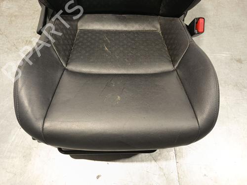 Right front seat TOYOTA C-HR (_X1_) 1.8 Hybrid (ZYX10_, ZYX11_) | BP33812265C16 - Image 2