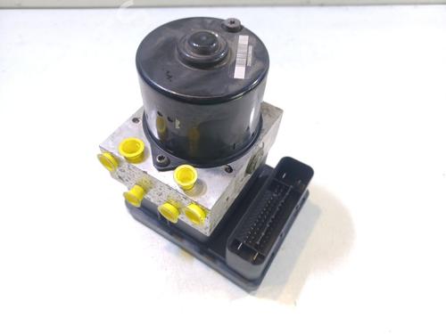 Used ABS pump VOLVO C70 II Convertible (542) T5 (230 hp) 20687417