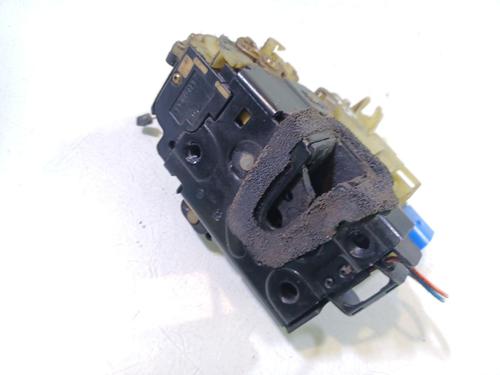 Vergrendeling links voor VW POLO (9N_, 9A_) 1.4 TDI (75 hp) 21046091