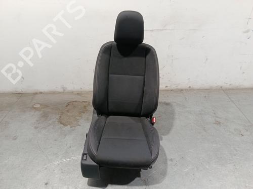 right-front-seat-mercedes-benz-x-class-470-2017-2018-2019-2020-40107261 main image
