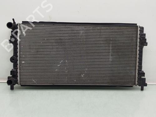 Used Water radiator Water radiator AUDI A1 Sportback (8XA, 8XF) 1.4 TDI (90 hp) 33674947 33674947