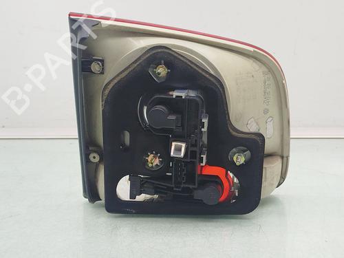 Farolim direito da mala VW TOUAREG (7LA, 7L6, 7L7) 3.0 V6 TDI | BP30854105C80