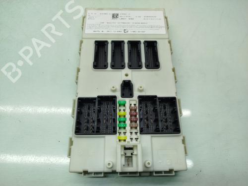 Used Fuse box BMW i3 (I01) Electric (170 hp) 22604175