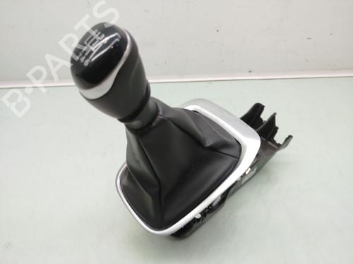 Used Gear lever RENAULT MEGANE IV Grandtour (K9A/M/N_) 1.5 Blue dCi 115 (K9A6) (116 hp) 21027103