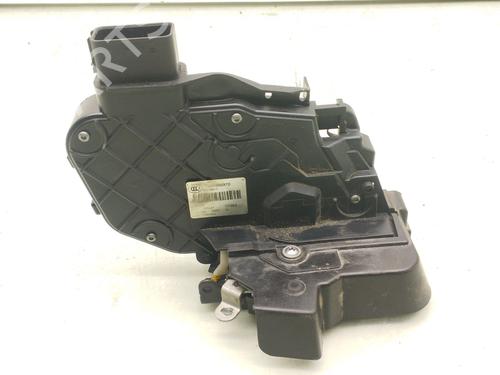 rear-left-lock-land-rover-discovery-iii-l319-2004-2005-2006-2007-2008-2009-38346854 main image
