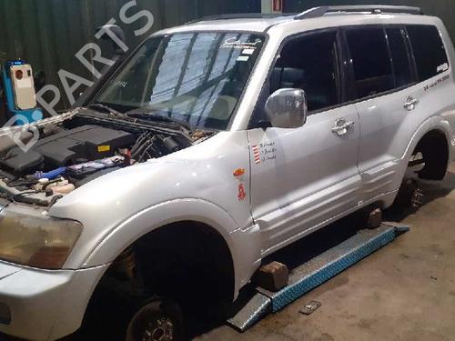 MITSUBISHI PAJERO II (V3_W, V2_W, V4_W, V5_W) 3.5 V6 24V (V45W, V25W) (194 hp) 960323