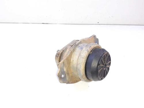 Used Engine mount LAND ROVER DISCOVERY III (L319) 2.7 TD 4x4 (190 hp) 8796584