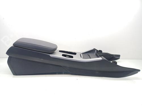 Used Armrest / Center console BMW X4 (F26) xDrive 30 d (258 hp) 16722940