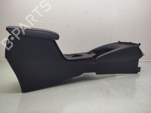 Armrest / Center console TOYOTA COROLLA Estate (_E21_) 2.0 Hybrid (MZEH12) BP29355214I20