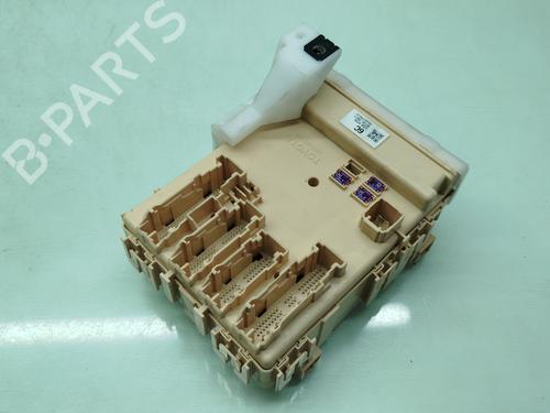 Used Fuse box Fuse box LEXUS NX (_Z1_) 300h AWD (AYZ15) (200 hp) 32313080 32313080