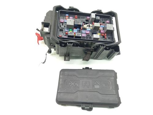 Fuse box OPEL INSIGNIA B Sports Tourer (Z18) 2.0 CDTi (35) (170 hp) 39116627