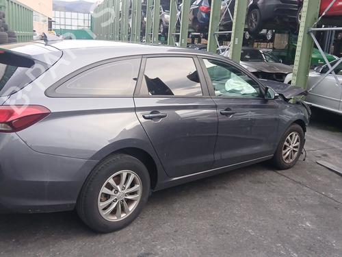 Steering wheel HYUNDAI i30 Estate (PDE) 1.6 CRDi | BP36033900C49 - Image 10