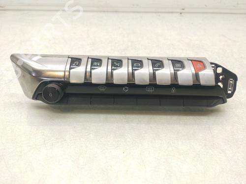 Commande Chauffage PEUGEOT 3008 II SUV (MC_, MR_, MJ_, M4_) 1.5 BlueHDi 130 (131 hp) 31833908