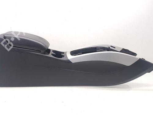 Used Armrest / Center console AUDI Q5 (8RB) 2.0 TDI quattro (177 hp) 32175671