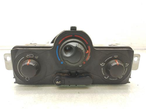 climate-control-renault-kangoo-grand-kangoo-ii-kw01_-2008-32697961 main image