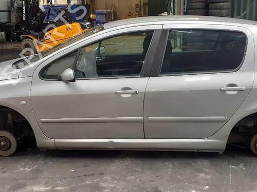 Fuse box PEUGEOT 307 (3A/C) 2.0 HDi 90 | BP5770612E1 