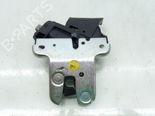 Used Tailgate lock VW PASSAT B6 (3C2) 2.0 TDI 16V (140 hp) 26493088