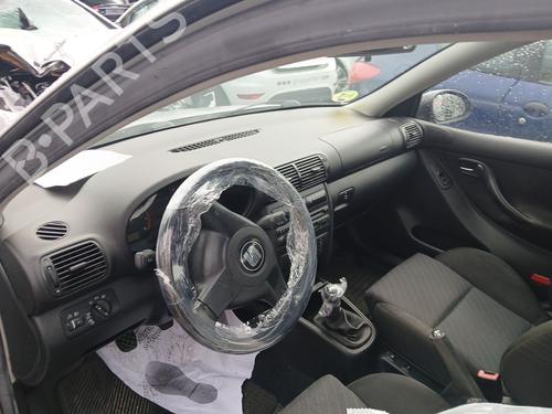 Right headlight SEAT LEON (1M1) 1.6 16 V | BP33841205C29  - Image 9