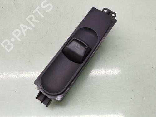 Mando elevalunas delantera derecho Mando elevalunas delantera derecho MERCEDES-BENZ VIANO (W639) CDI 2.2 (639.711, 639.713, 639.811, 639.813, 639.815) (150 hp) 37239454 37239454