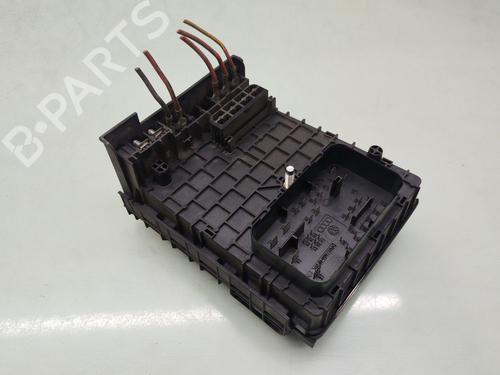 Used Fuse box VW PASSAT CC B6 (357) 2.0 TDI (140 hp) 32090986
