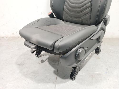 Seats set MERCEDES-BENZ GLA (H247) GLA 200 (247.787) | BP40107490C78 - Image 21