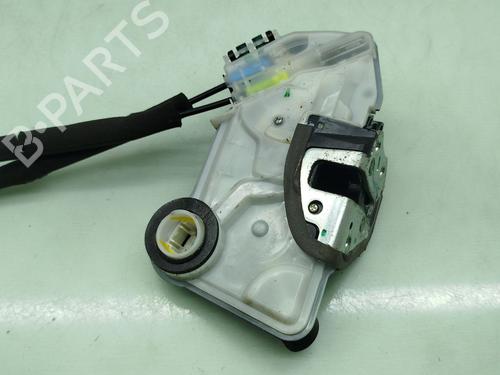 front-left-lock-toyota-c-hr-_x1_-2016-33873015 main image