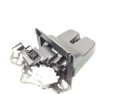 Used Tailgate lock SKODA OCTAVIA III Combi (5E5, 5E6) 2.0 TDI (150 hp) 12244111