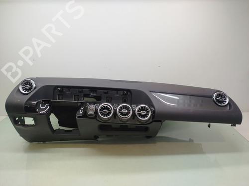 Instrumentbord Instrumentbord MERCEDES-BENZ GLA (H247) GLA 220 d 4-matic (247.715) (190 hp) 35962447 35962447