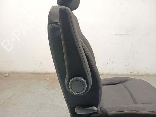 Left front seat RENAULT TRAFIC III Bus (JG_) 1.6 dCi 125 (JGMH) | BP40107154C15 - Image 9
