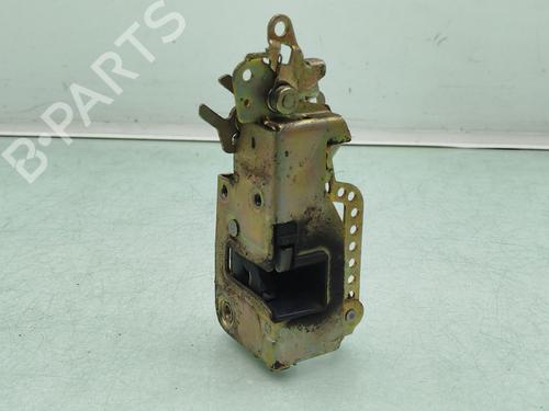 Używane Zamek drzwi przednich lewych VW TRANSPORTER T4 Bus (70B, 70C, 7DB, 7DK, 70J, 70K, 7DC, 7DJ) 2.5 TDI (102 hp) 30330117