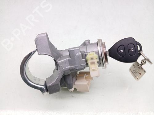 Used Ignition barrel TOYOTA VERSO (_R2_) 1.6 (ZGR20_, ZGR20R) (132 hp) 31944919