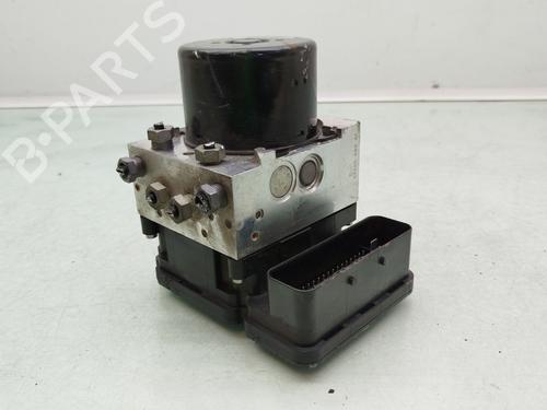 Used ABS pump VOLVO XC60 I SUV (156) D5 AWD (205 hp) 20707976