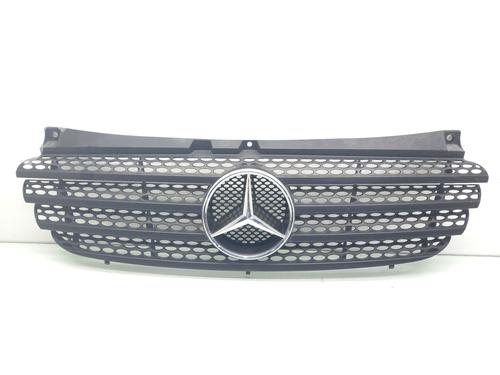 Used Grille MERCEDES-BENZ VITO / MIXTO Van (W639) 115 CDI 4x4 (639.601, 639.603, 639.605) (150 hp) 17242449