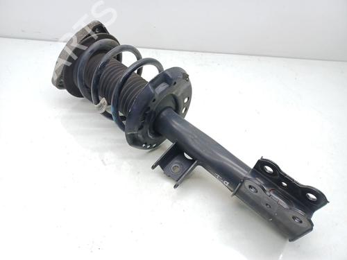 Used Left front shock absorber MERCEDES-BENZ GLA-CLASS (X156) GLA 200 CDI / d (156.908) (136 hp) 17725633