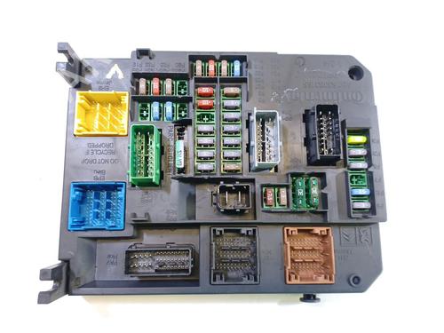 Fuse box CITROËN C4 II (NC_) 1.6 HDi 115 | BP18829693E1 