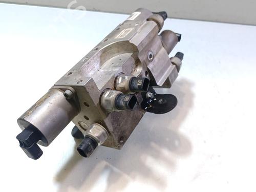 Used Suspension compressor Suspension compressor LAND ROVER RANGE ROVER SPORT II (L494) 5.0 SCV8 4x4 (575 hp) 34448727 34448727