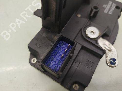 Front right lock OPEL VIVARO A Van (X83) 1.9 DTI (F7) | BP21046136C97 