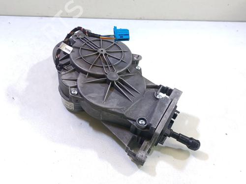 Used Central lock pump MERCEDES-BENZ C-CLASS T-Model (S205) AMG C 63 (205.286) (476 hp) 26929645
