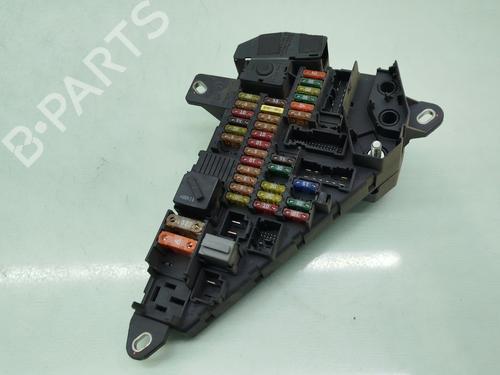 Used Fuse box BMW 5 (E60) [2001-2010]  32988526