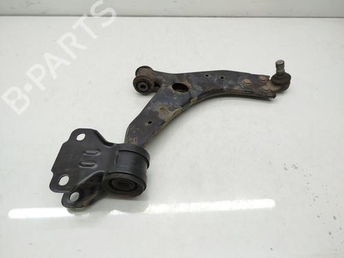 Used Right front suspension arm VOLVO V40 Hatchback (525) [2012-2019]  18243007