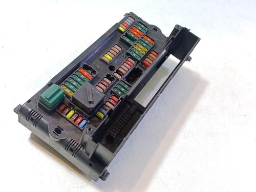 Used Fuse box BMW 5 Touring (F11) 530 d xDrive (258 hp) 30135213