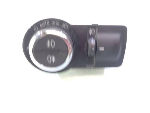 Used Headlight switch CHEVROLET AVEO Hatchback (T300) 1.3 D (95 hp) 26601606