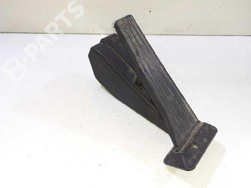 Used Pedal BMW 1 Coupe (E82) 120 d (177 hp) 11947525