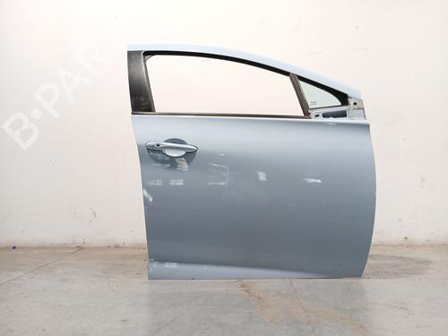 Used Right front door Right front door 37197571 37197571