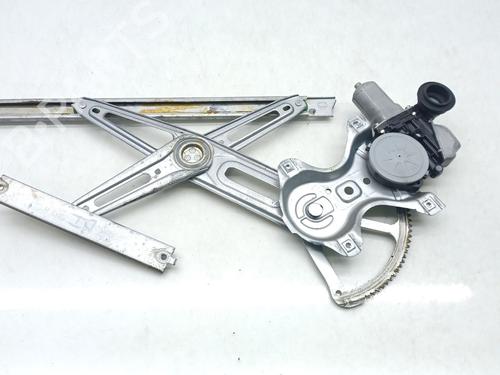 Used Front left window mechanism TOYOTA YARIS (_P13_) 1.4 D (NLP130_, NLP130) (90 hp) 29574270
