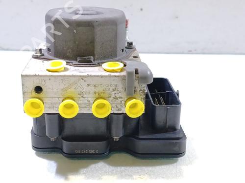 ABS pump TOYOTA AURIS (_E18_) 2.0 D-4D (ADE186_, ADE186R) | BP29337773M43