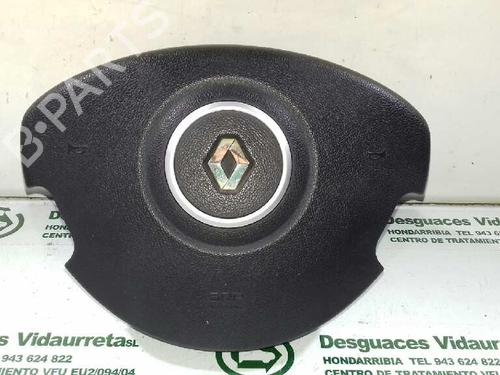 Used Driver airbag RENAULT CLIO III (BR0/1, CR0/1) 1.2 16V (BR02, BR0J, BR11, CR02, CR0J, CR11) (75 hp) 1935975