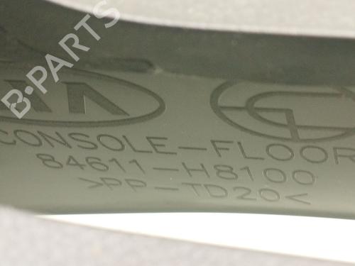 Armrest / Center console KIA STONIC (YB) 1.0 T-GDi Eco-Dynamics+ | BP32867750I20  - Image 9