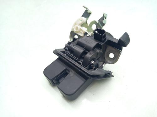 tailgate-lock-audi-a6-allroad-c7-4gh-4gj-2012-2013-2014-2015-2016-2017-2018-40105868 main image
